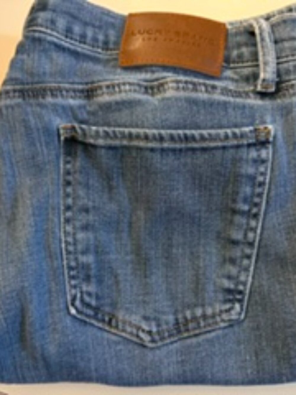 Lucky Brand Sweet Straight Jeans Women’s Size 12 Mid Rise SKU112